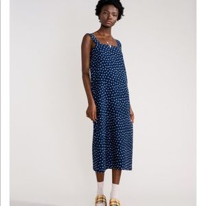 Sleeveless Blue midi dress Daisy Embroidery